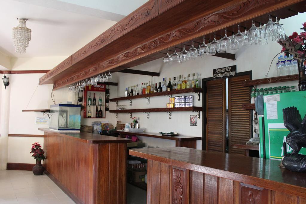 Tonglen Beach Resort Balabag  外观 照片