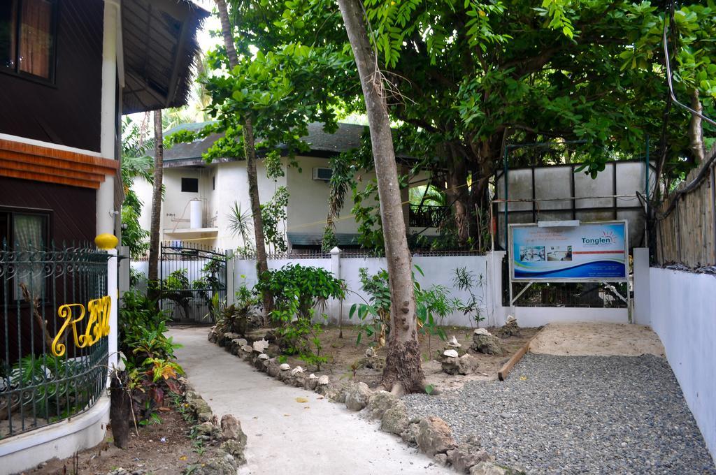 Tonglen Beach Resort Balabag  外观 照片