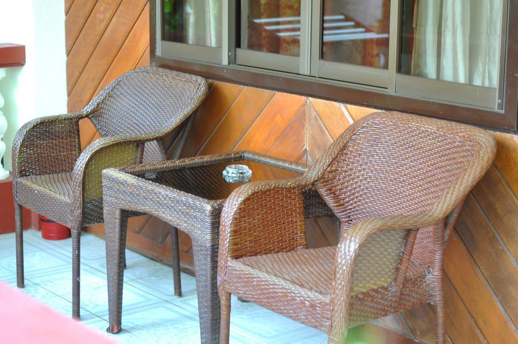 Tonglen Beach Resort Balabag  外观 照片