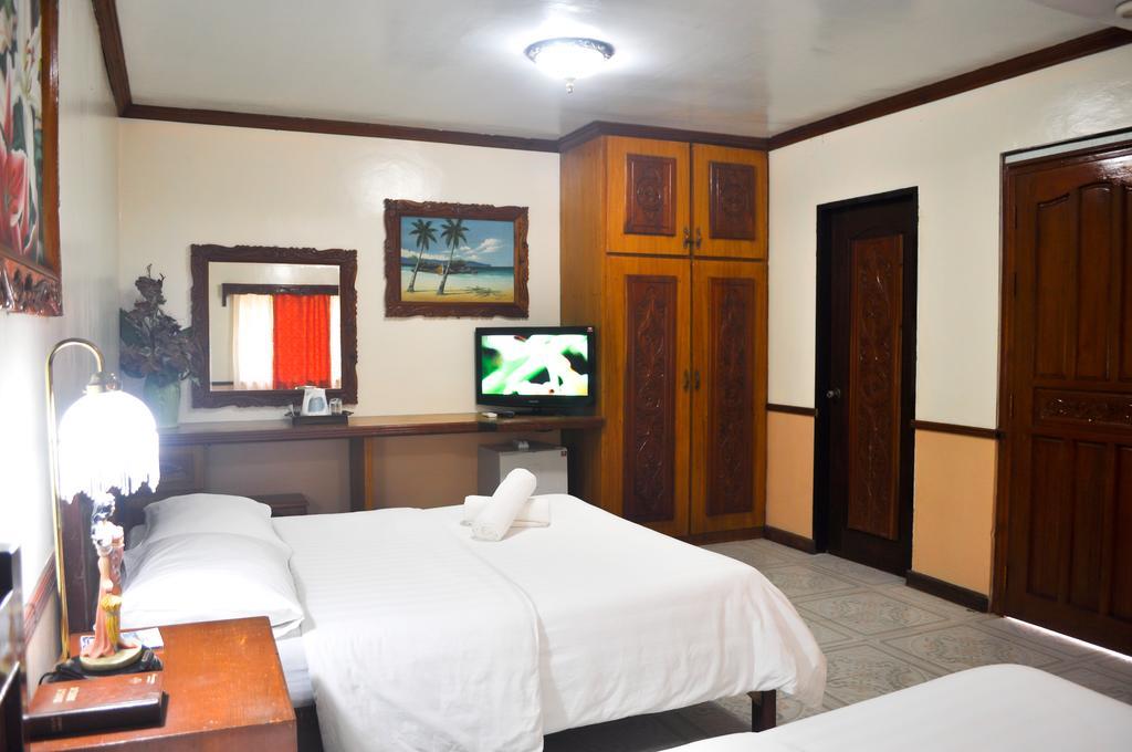 Tonglen Beach Resort Balabag  外观 照片
