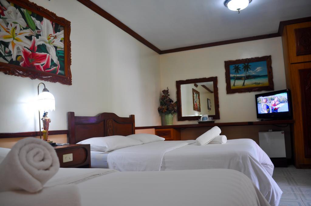 Tonglen Beach Resort Balabag  外观 照片