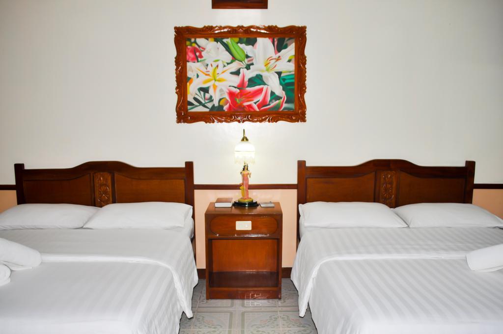 Tonglen Beach Resort Balabag  外观 照片